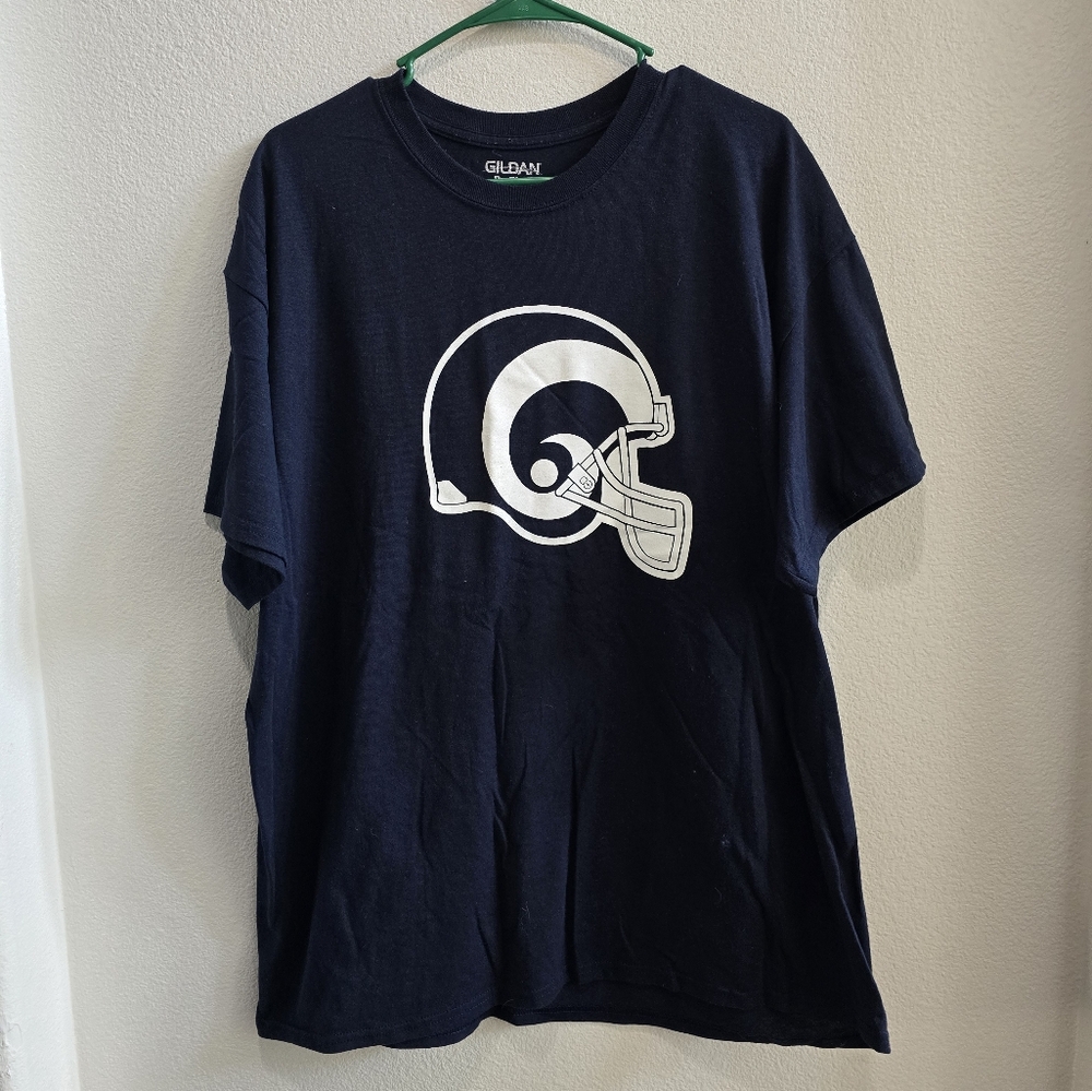 Gildan Navy blue Los Angeles Rams t-shirt size XL